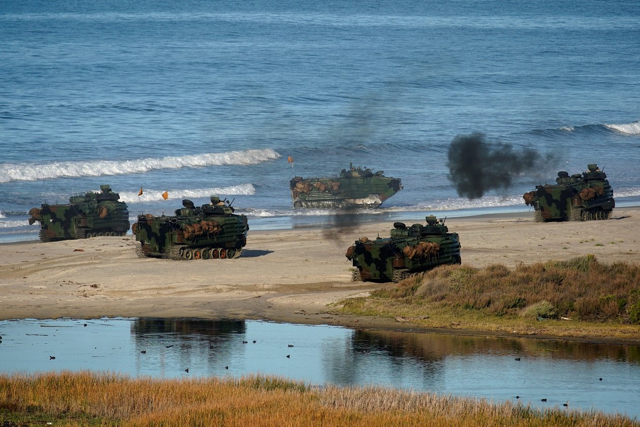 An Amphibious Invasion of Iran Would Be Dangerous and Costly | The